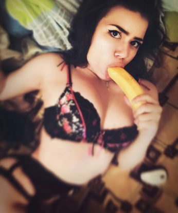 Анкета проститутки Полина - город Пугачев, 26 лет, №8576